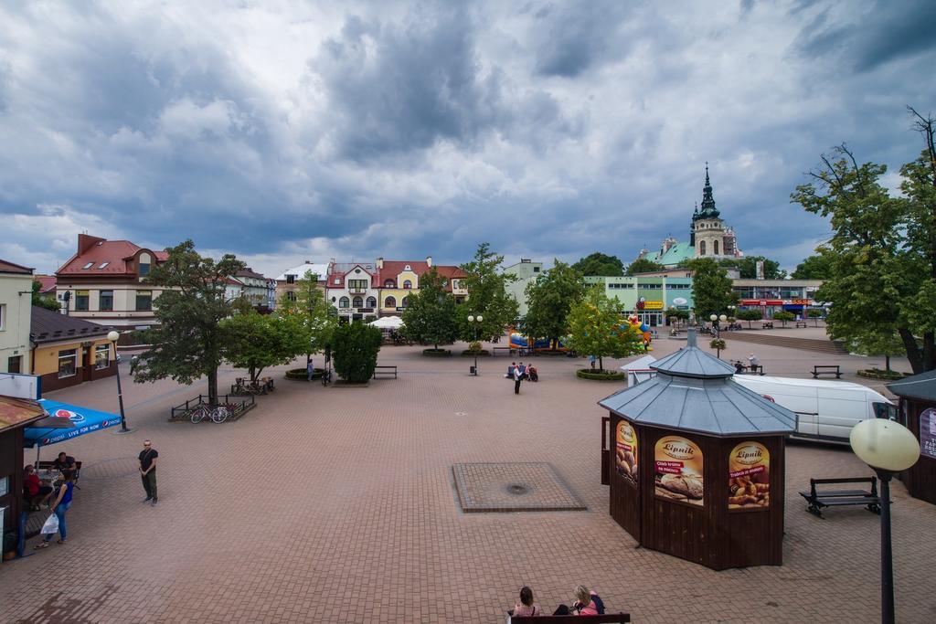Apart Madryt Tarnobrzeg Exterior foto